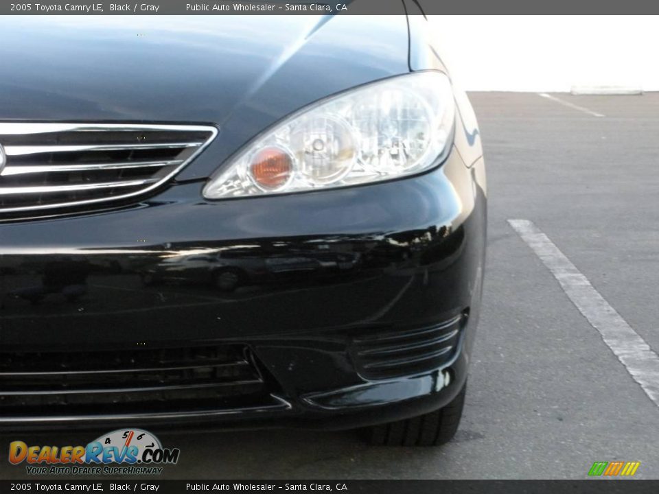 2005 Toyota Camry LE Black / Gray Photo #22