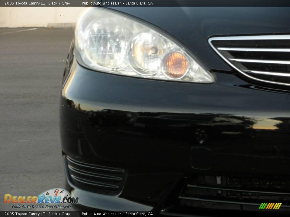 2005 Toyota Camry LE Black / Gray Photo #23