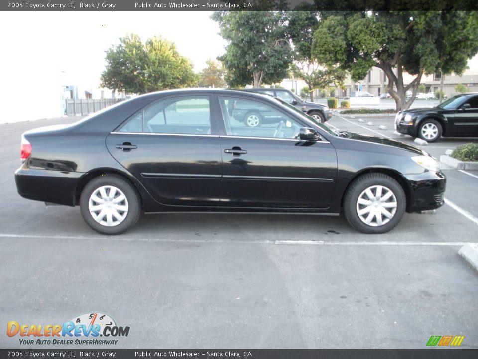 2005 Toyota Camry LE Black / Gray Photo #25