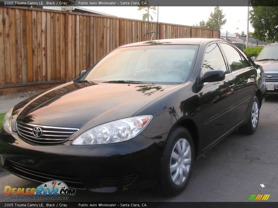 2005 Toyota Camry LE Black / Gray Photo #28