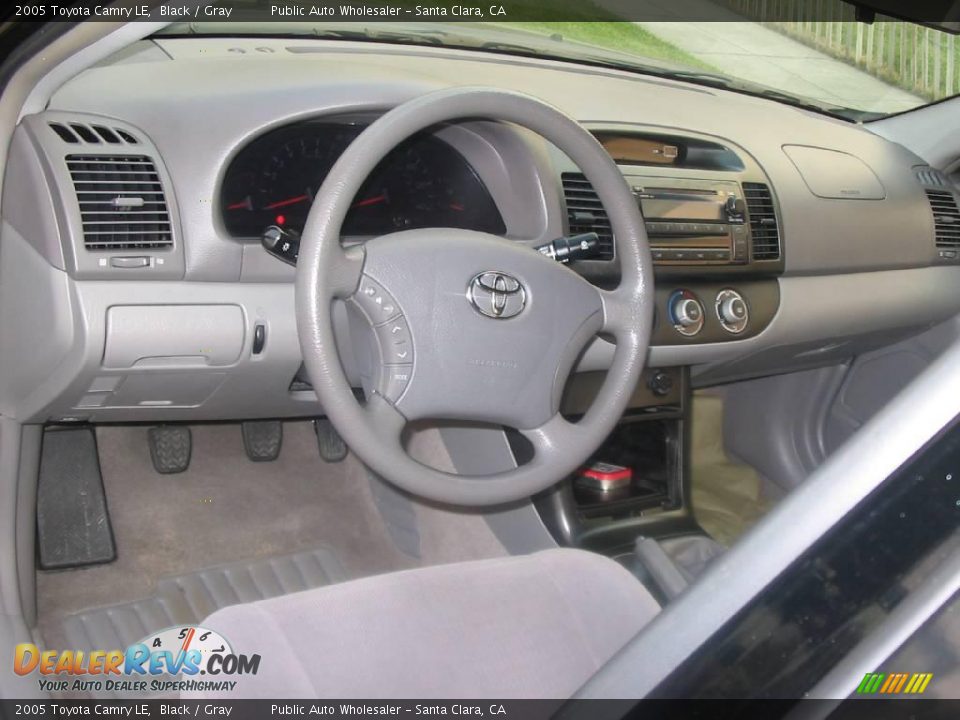 2005 Toyota Camry LE Black / Gray Photo #30