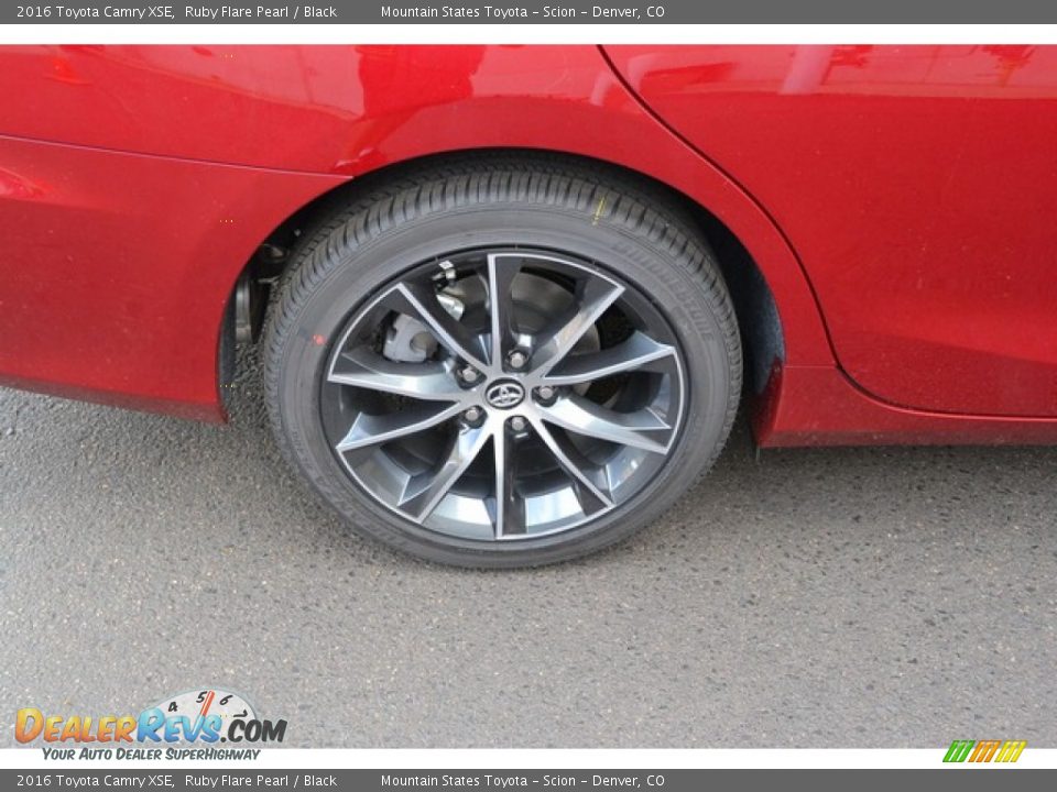 2016 Toyota Camry XSE Ruby Flare Pearl / Black Photo #9