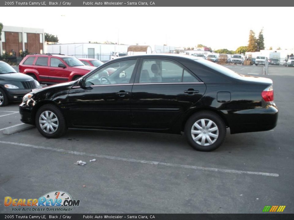 2005 Toyota Camry LE Black / Gray Photo #32