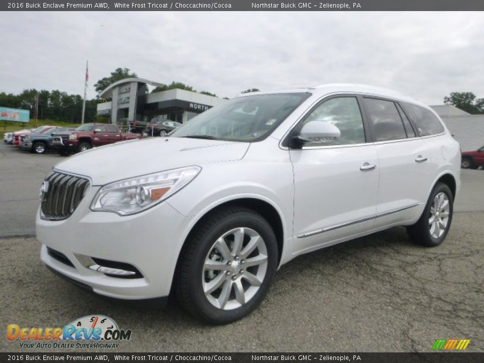 Front 3/4 View of 2016 Buick Enclave Premium AWD Photo #1