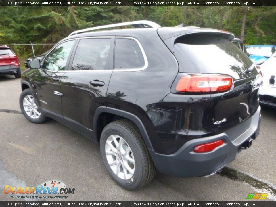 2016 Jeep Cherokee Latitude 4x4 Brilliant Black Crystal Pearl / Black Photo #4