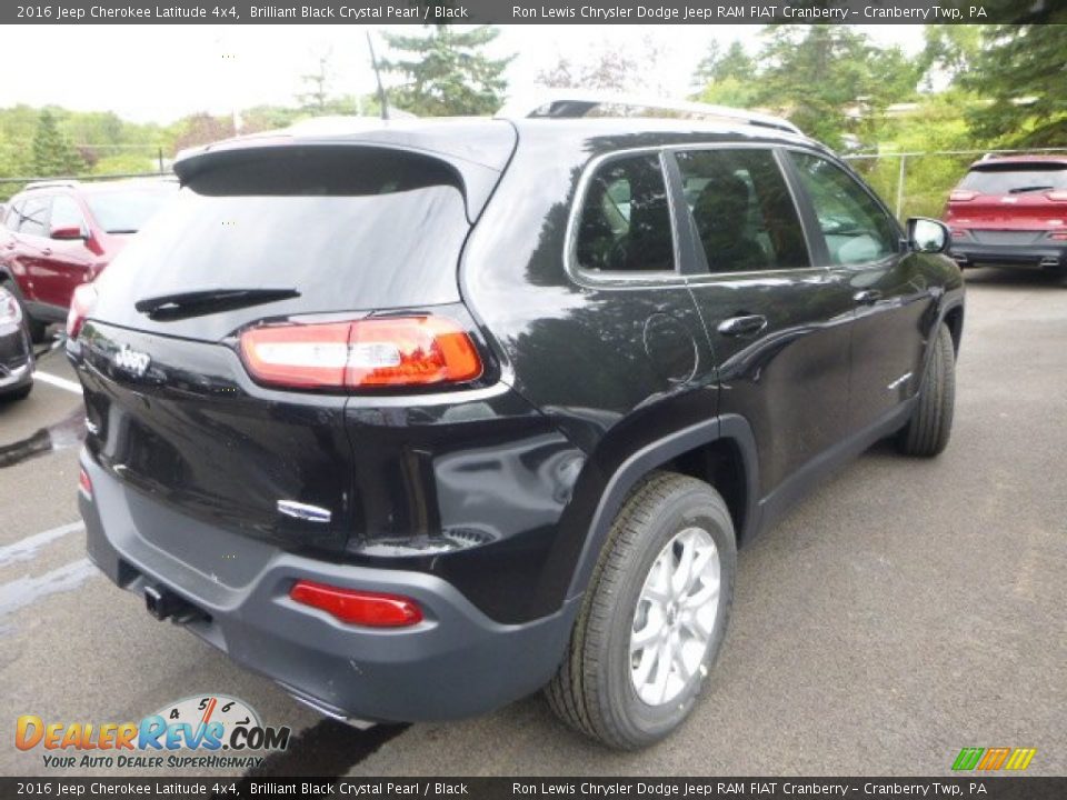 2016 Jeep Cherokee Latitude 4x4 Brilliant Black Crystal Pearl / Black Photo #7