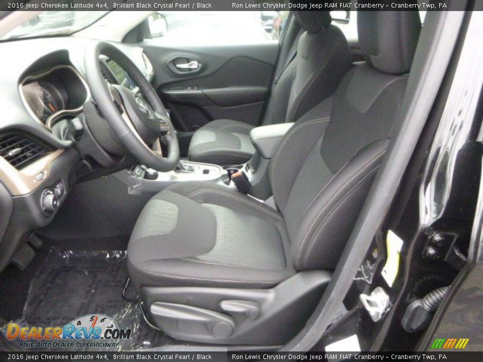 2016 Jeep Cherokee Latitude 4x4 Brilliant Black Crystal Pearl / Black Photo #13