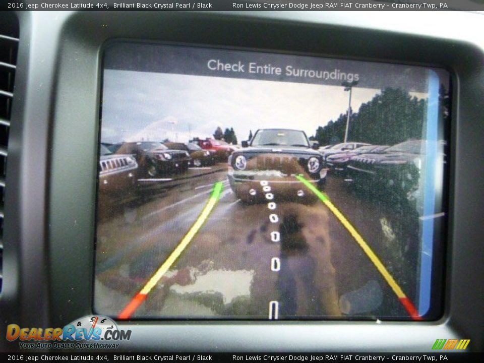 2016 Jeep Cherokee Latitude 4x4 Brilliant Black Crystal Pearl / Black Photo #17
