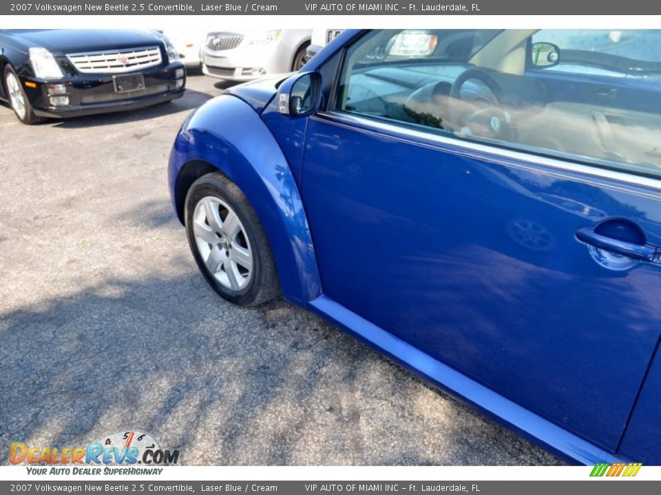 2007 Volkswagen New Beetle 2.5 Convertible Laser Blue / Cream Photo #9