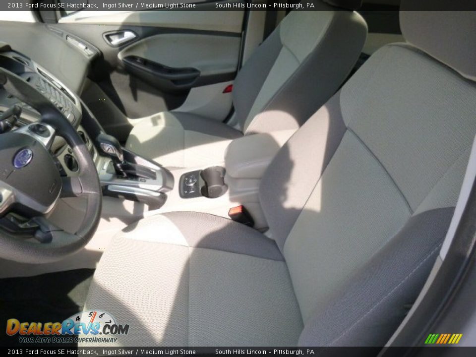 2013 Ford Focus SE Hatchback Ingot Silver / Medium Light Stone Photo #15