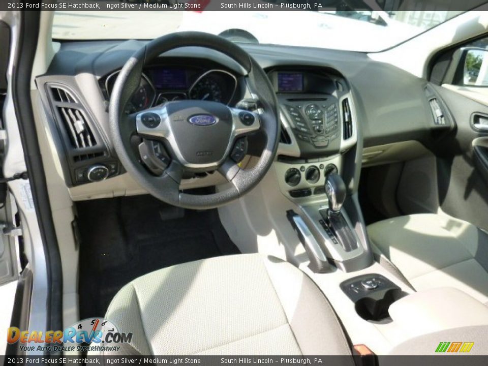 2013 Ford Focus SE Hatchback Ingot Silver / Medium Light Stone Photo #17