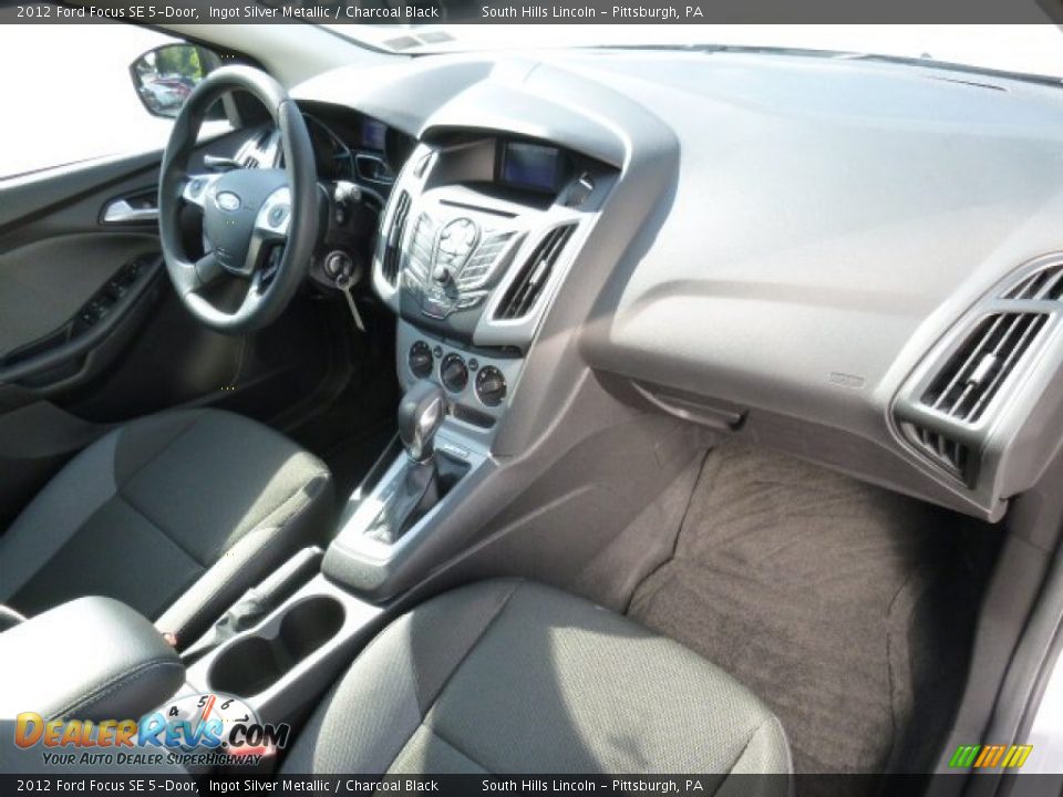 2012 Ford Focus SE 5-Door Ingot Silver Metallic / Charcoal Black Photo #11