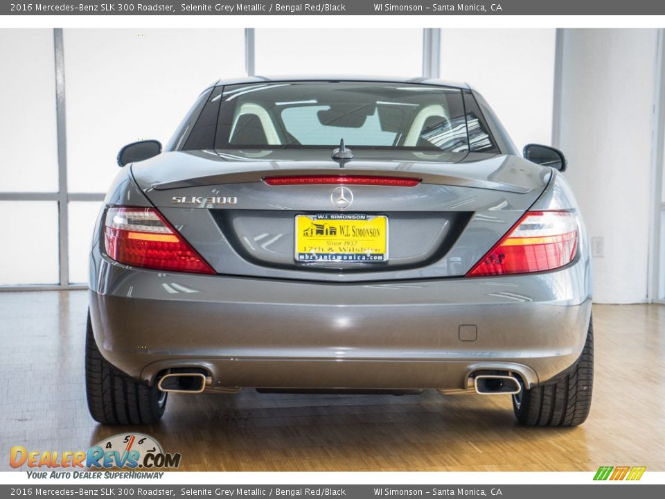 2016 Mercedes-Benz SLK 300 Roadster Selenite Grey Metallic / Bengal Red/Black Photo #4