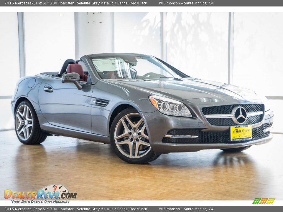 2016 Mercedes-Benz SLK 300 Roadster Selenite Grey Metallic / Bengal Red/Black Photo #12