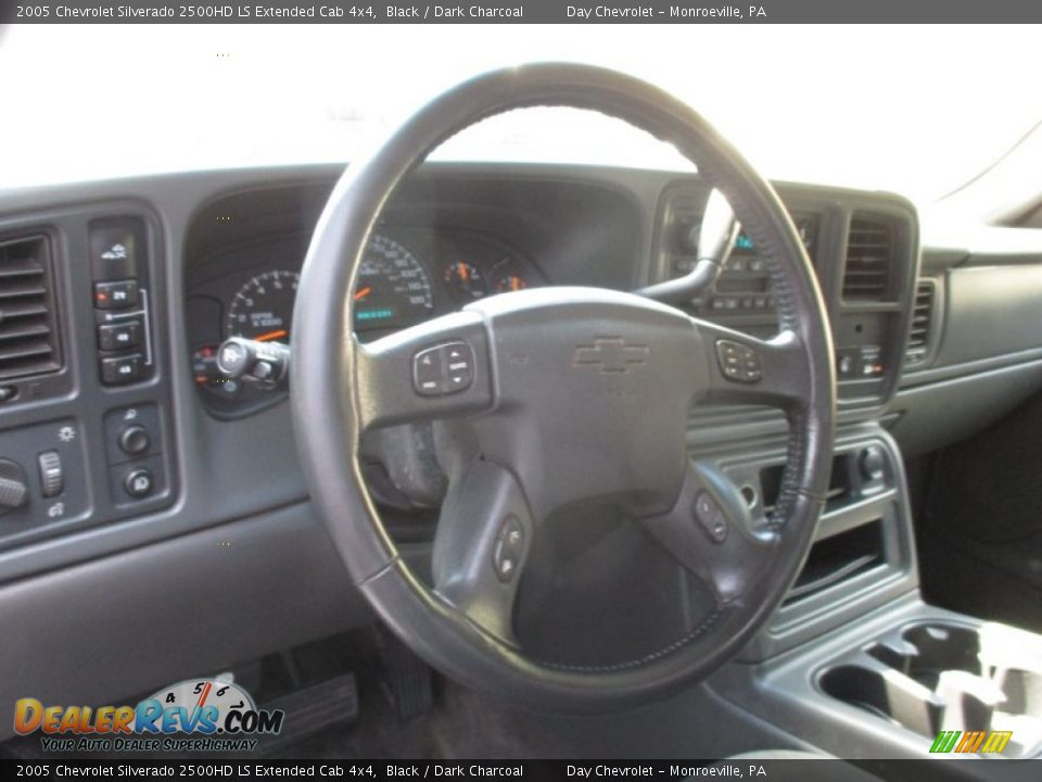 2005 Chevrolet Silverado 2500HD LS Extended Cab 4x4 Black / Dark Charcoal Photo #22