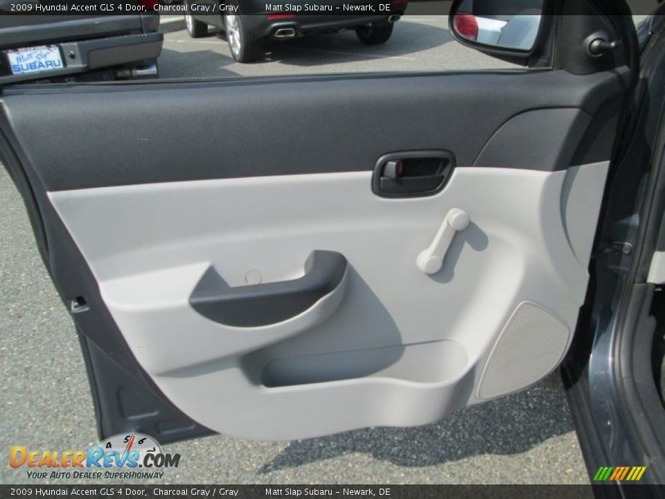 2009 Hyundai Accent GLS 4 Door Charcoal Gray / Gray Photo #12