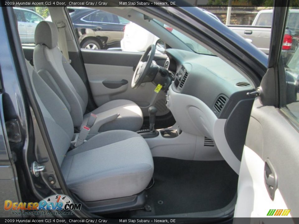 2009 Hyundai Accent GLS 4 Door Charcoal Gray / Gray Photo #16