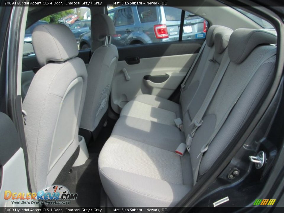 2009 Hyundai Accent GLS 4 Door Charcoal Gray / Gray Photo #19