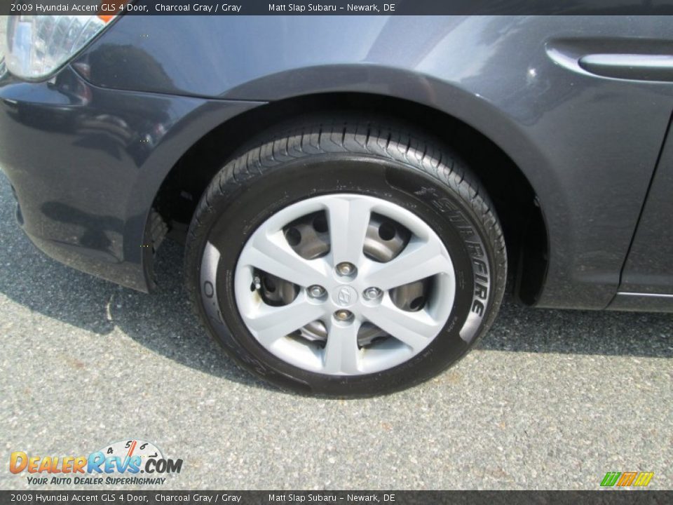2009 Hyundai Accent GLS 4 Door Charcoal Gray / Gray Photo #20