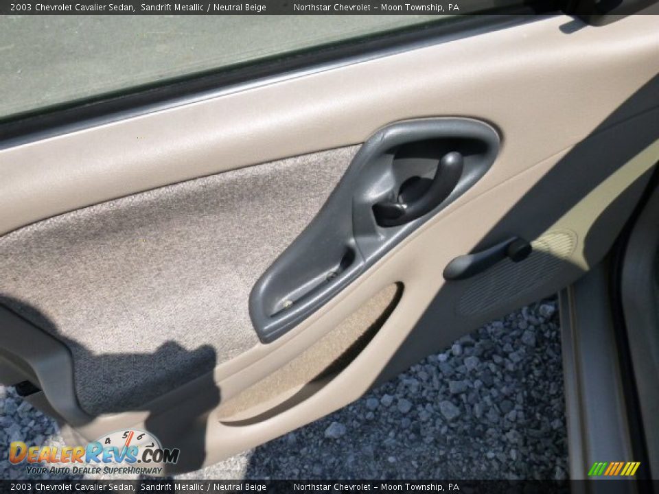 2003 Chevrolet Cavalier Sedan Sandrift Metallic / Neutral Beige Photo #12