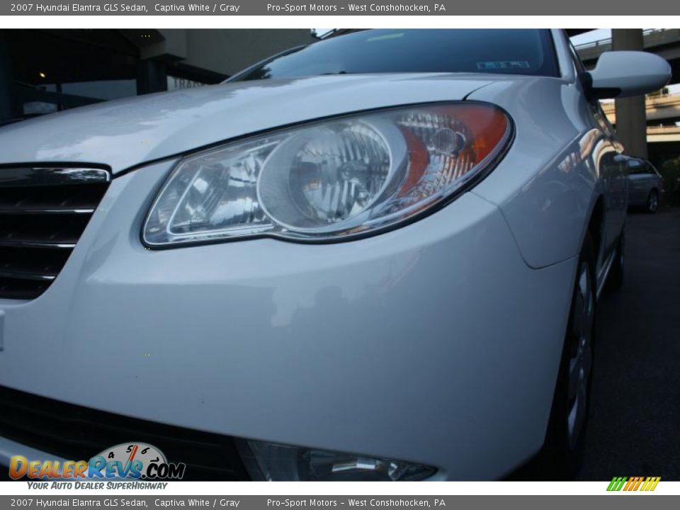 2007 Hyundai Elantra GLS Sedan Captiva White / Gray Photo #5