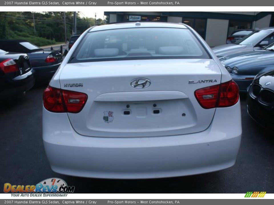 2007 Hyundai Elantra GLS Sedan Captiva White / Gray Photo #17