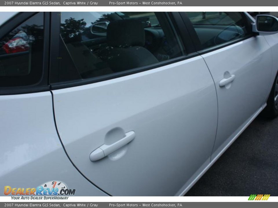 2007 Hyundai Elantra GLS Sedan Captiva White / Gray Photo #21
