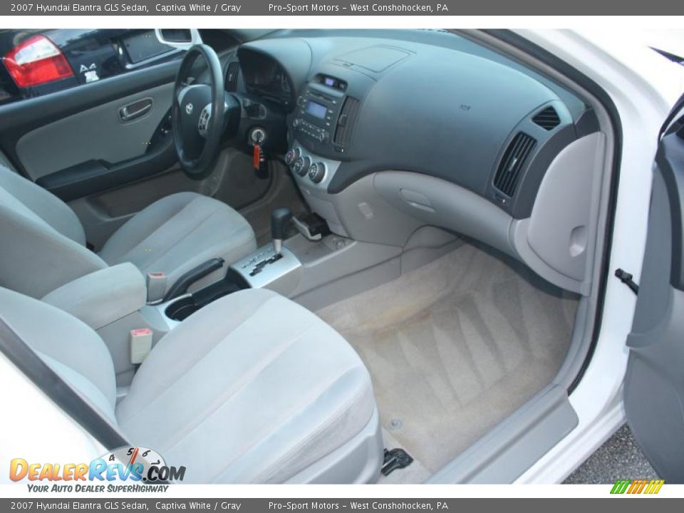 2007 Hyundai Elantra GLS Sedan Captiva White / Gray Photo #26