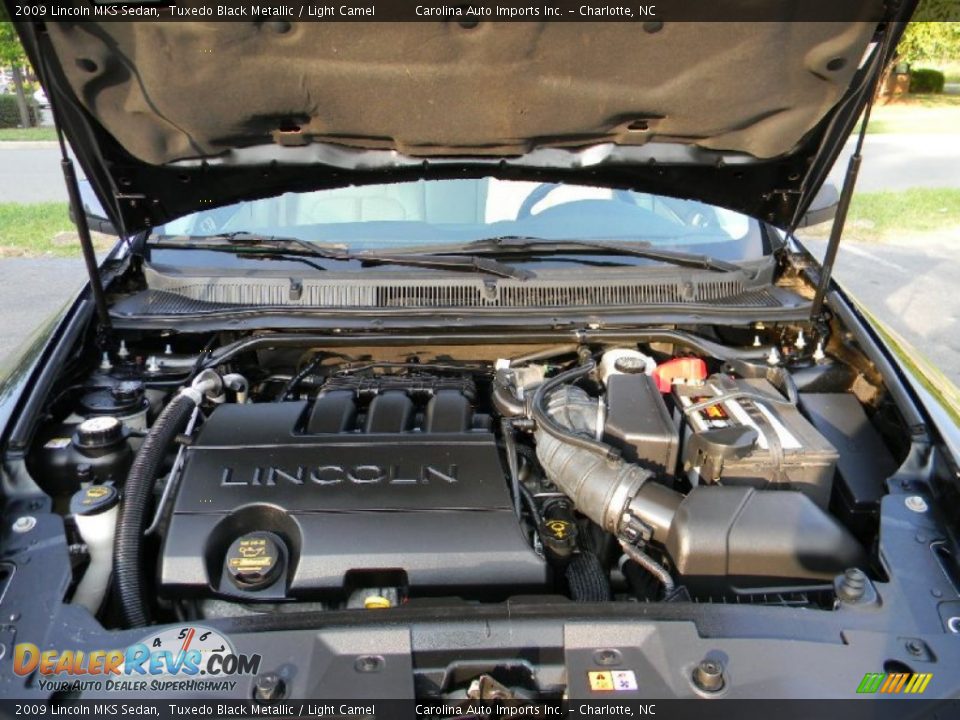 2009 Lincoln MKS Sedan Tuxedo Black Metallic / Light Camel Photo #26