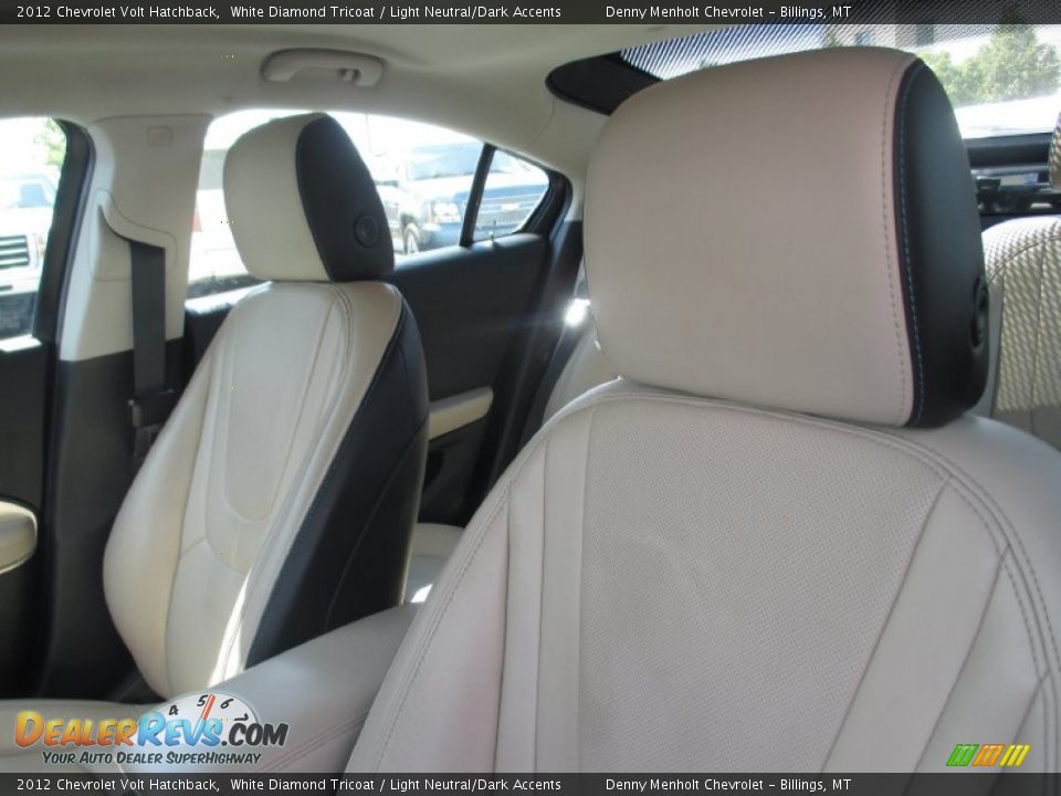 2012 Chevrolet Volt Hatchback White Diamond Tricoat / Light Neutral/Dark Accents Photo #11
