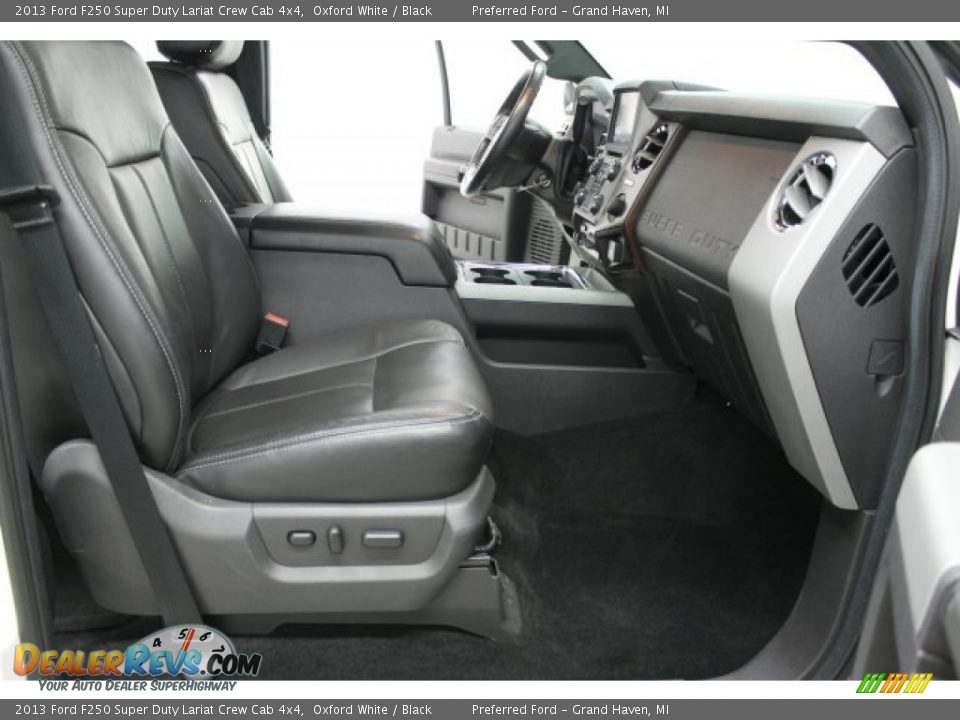 2013 Ford F250 Super Duty Lariat Crew Cab 4x4 Oxford White / Black Photo #12