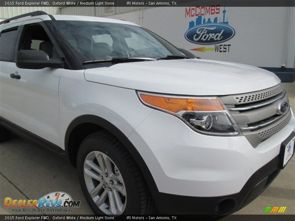 2015 Ford Explorer FWD Oxford White / Medium Light Stone Photo #2