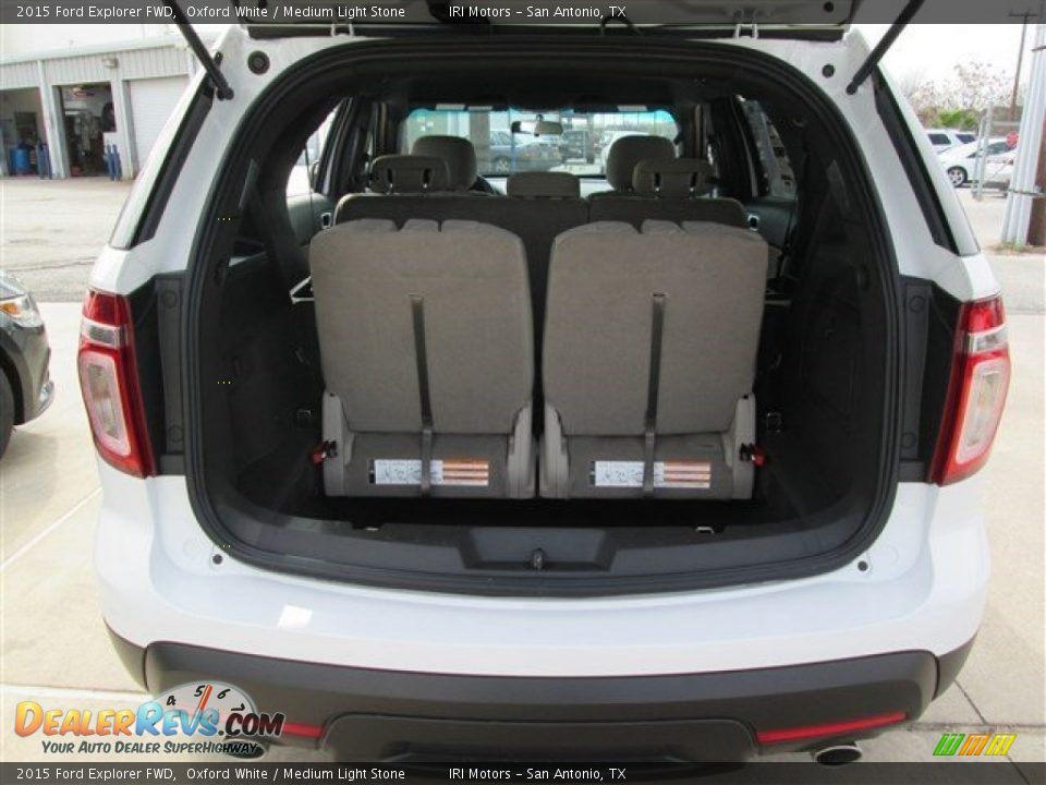 2015 Ford Explorer FWD Oxford White / Medium Light Stone Photo #11