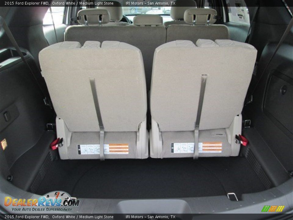 2015 Ford Explorer FWD Oxford White / Medium Light Stone Photo #12
