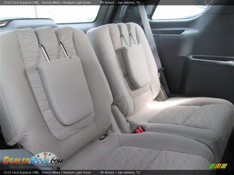 2015 Ford Explorer FWD Oxford White / Medium Light Stone Photo #15