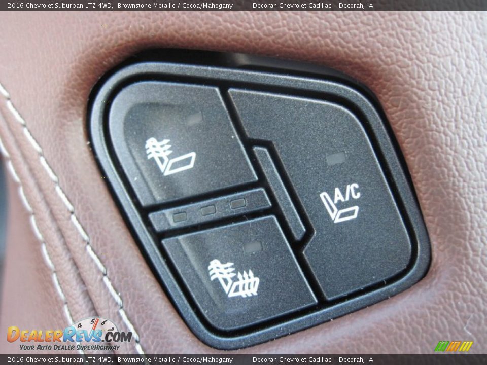 Controls of 2016 Chevrolet Suburban LTZ 4WD Photo #29