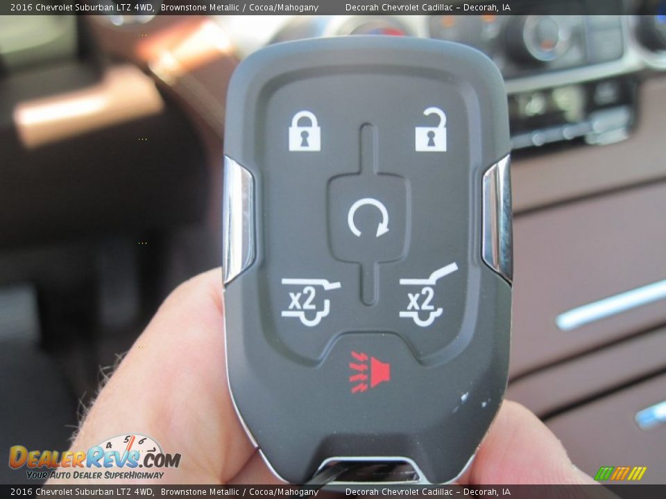 Keys of 2016 Chevrolet Suburban LTZ 4WD Photo #31