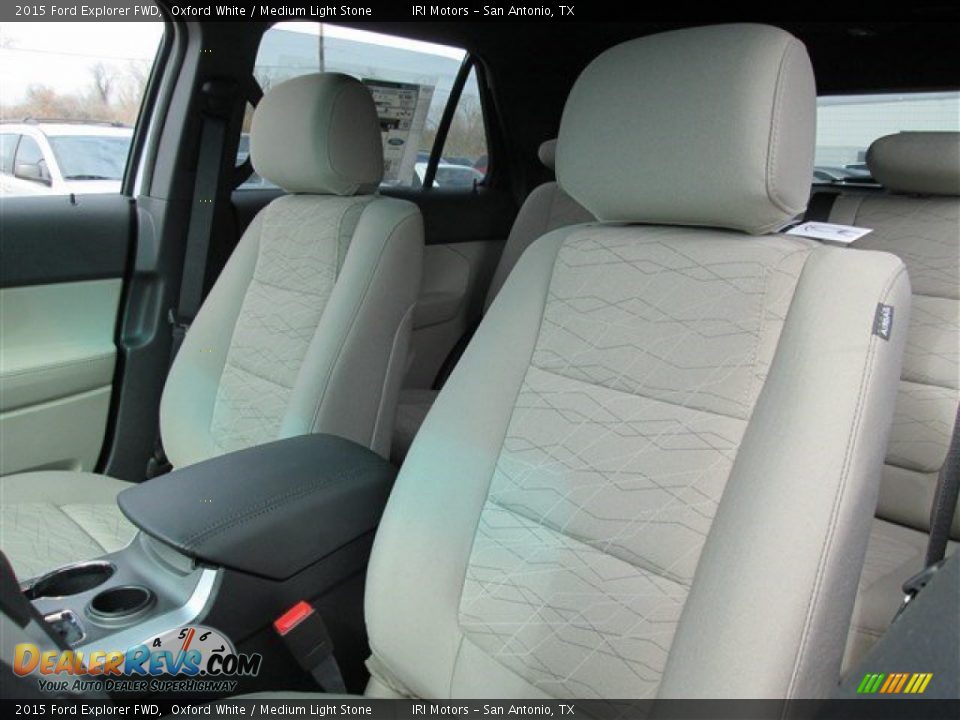 2015 Ford Explorer FWD Oxford White / Medium Light Stone Photo #24