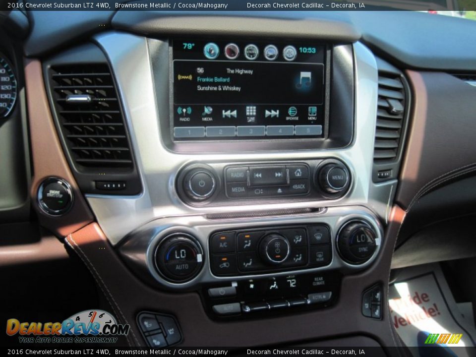 Controls of 2016 Chevrolet Suburban LTZ 4WD Photo #32