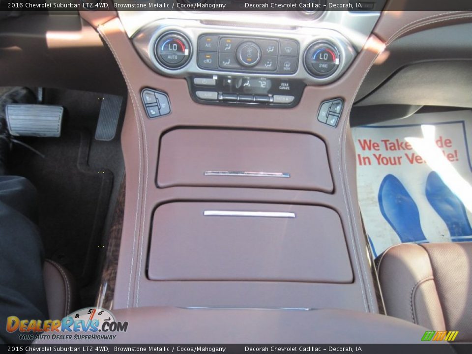 Controls of 2016 Chevrolet Suburban LTZ 4WD Photo #33