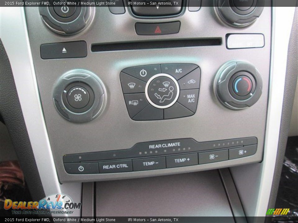 2015 Ford Explorer FWD Oxford White / Medium Light Stone Photo #35
