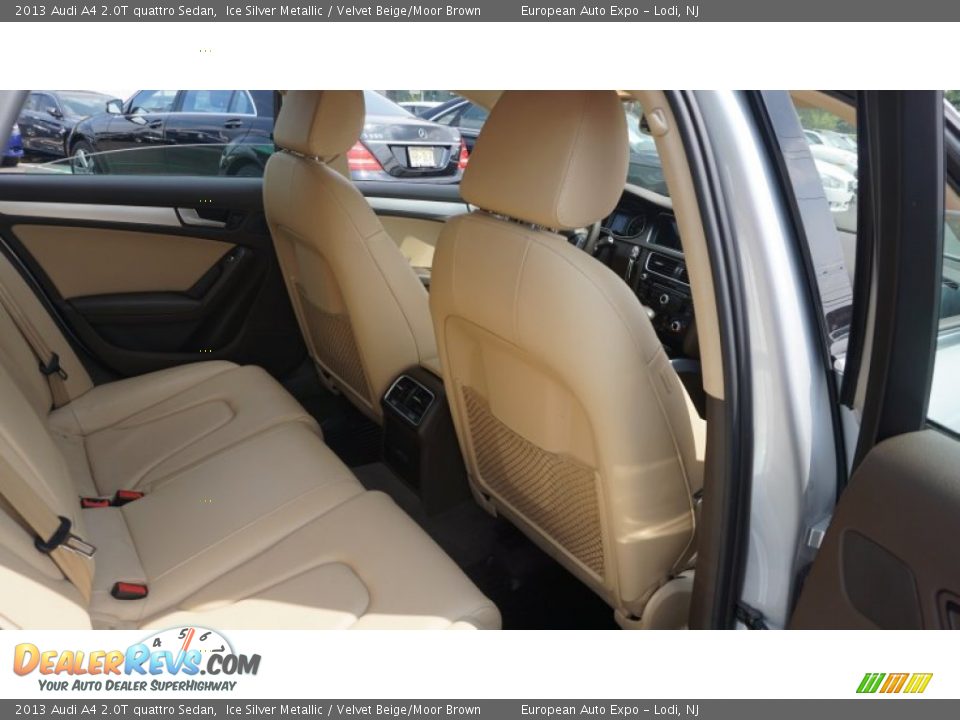 2013 Audi A4 2.0T quattro Sedan Ice Silver Metallic / Velvet Beige/Moor Brown Photo #9
