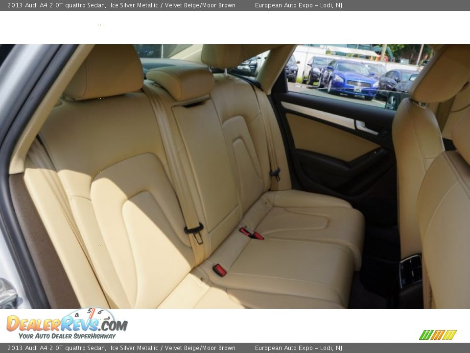 2013 Audi A4 2.0T quattro Sedan Ice Silver Metallic / Velvet Beige/Moor Brown Photo #10