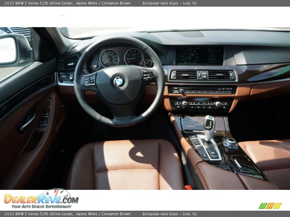 2013 BMW 5 Series 528i xDrive Sedan Alpine White / Cinnamon Brown Photo #22