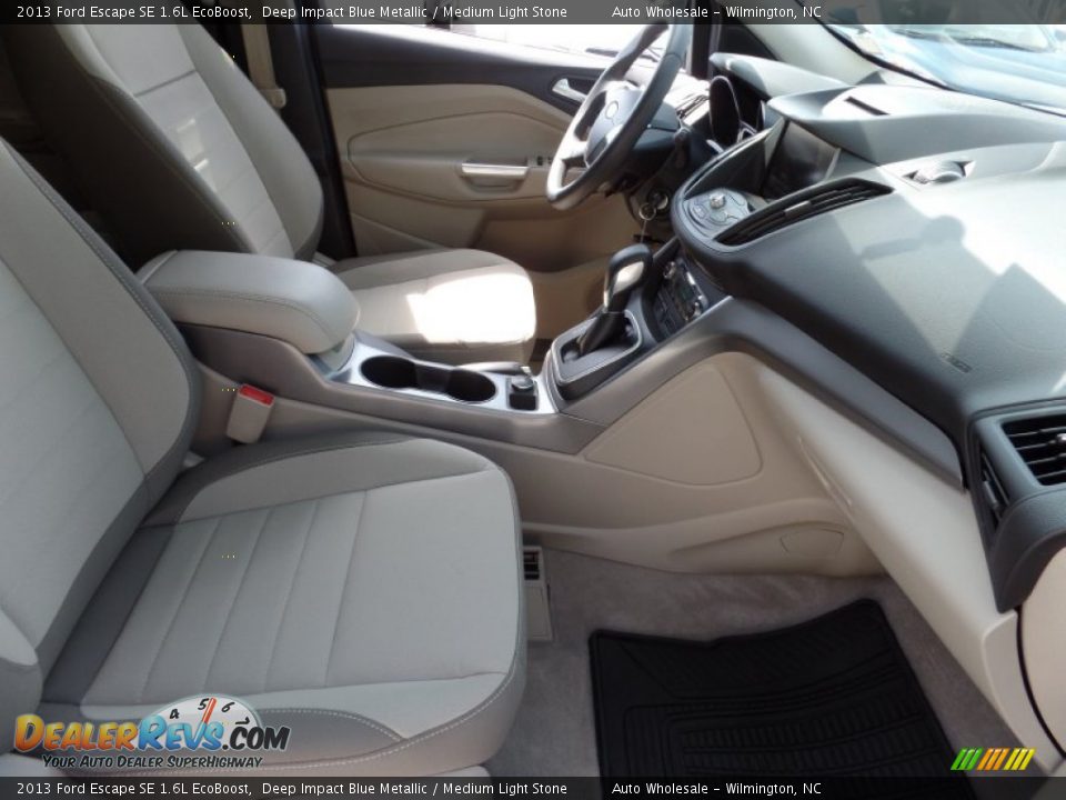 2013 Ford Escape SE 1.6L EcoBoost Deep Impact Blue Metallic / Medium Light Stone Photo #13