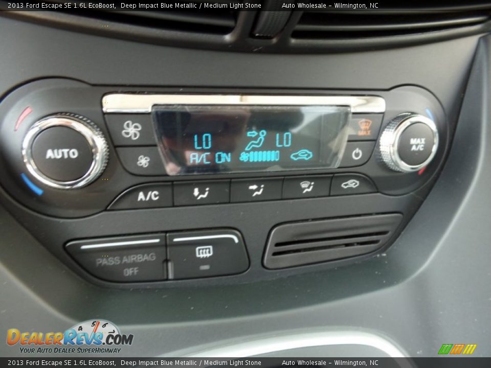 2013 Ford Escape SE 1.6L EcoBoost Deep Impact Blue Metallic / Medium Light Stone Photo #18