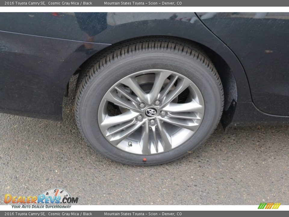 2016 Toyota Camry SE Cosmic Gray Mica / Black Photo #9