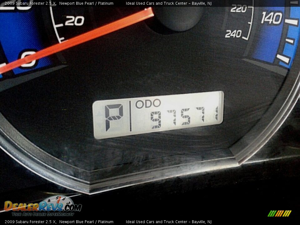 2009 Subaru Forester 2.5 X Newport Blue Pearl / Platinum Photo #18