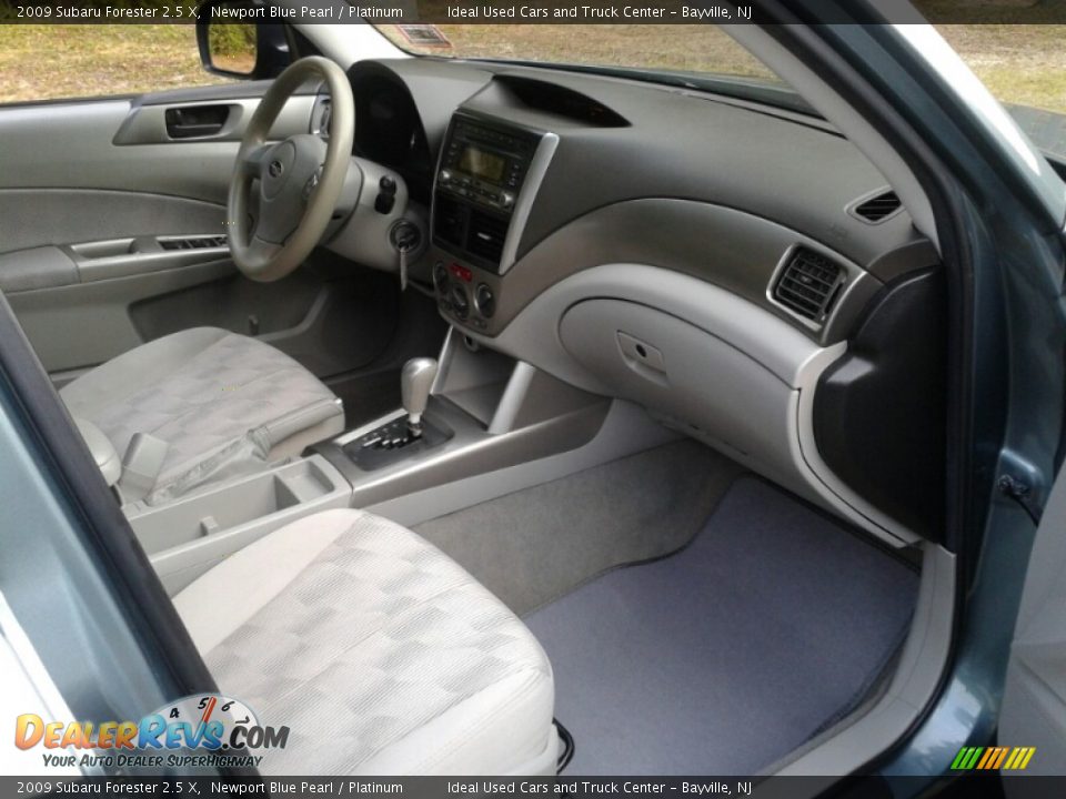 2009 Subaru Forester 2.5 X Newport Blue Pearl / Platinum Photo #27