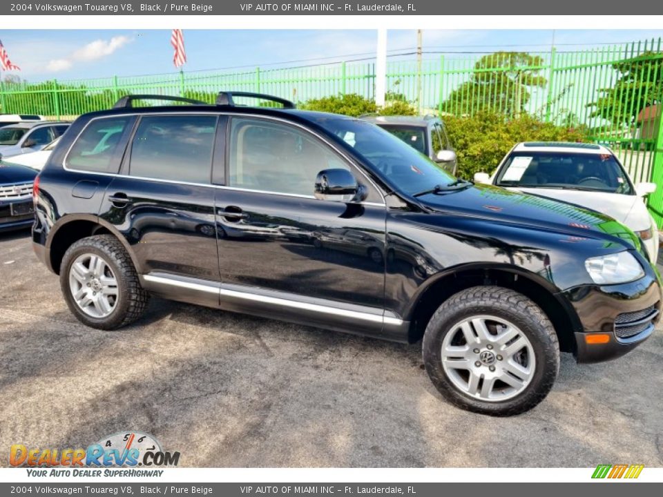 2004 Volkswagen Touareg V8 Black / Pure Beige Photo #5